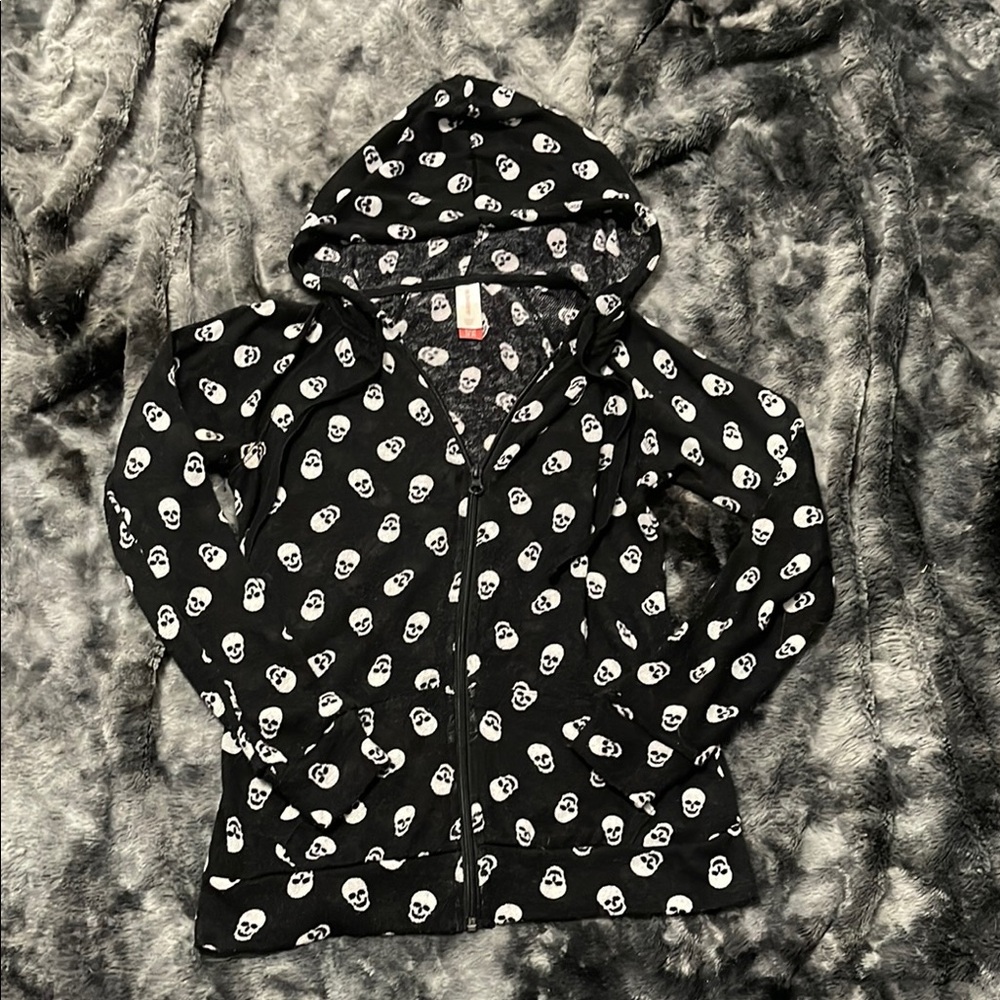 No Boundaries Black and White Skull Hoodie